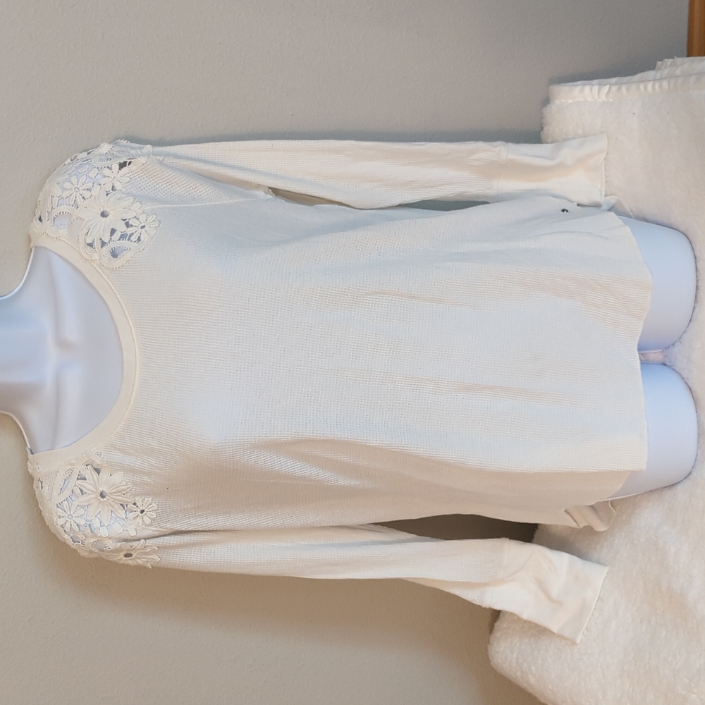 Floral Lace Long Sleeve Top Size Large